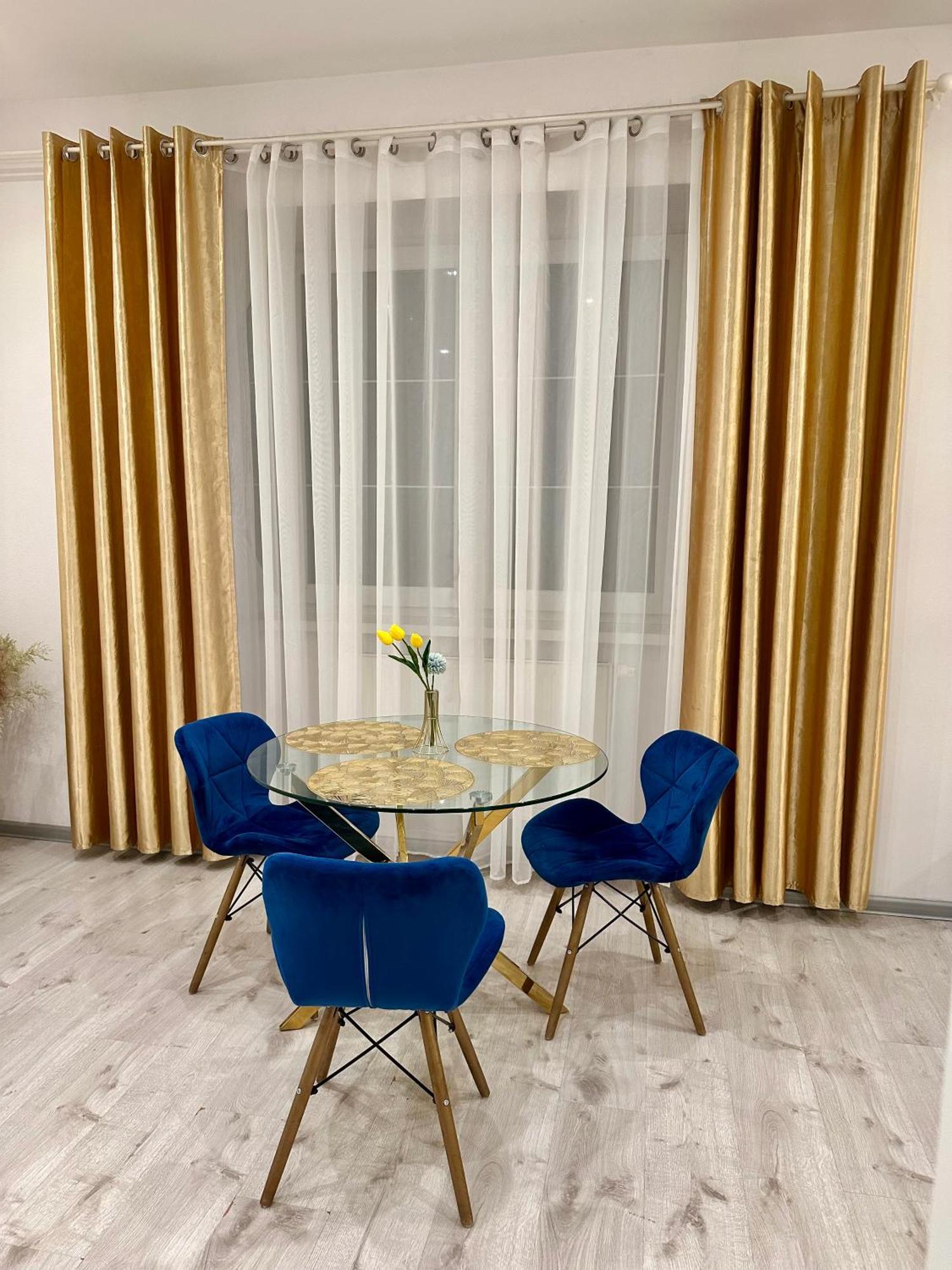 Luxury Apartment In Братислава Екстериор снимка